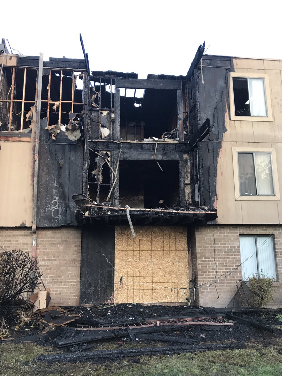 People jump from balconies to escape Midvale apartment fire