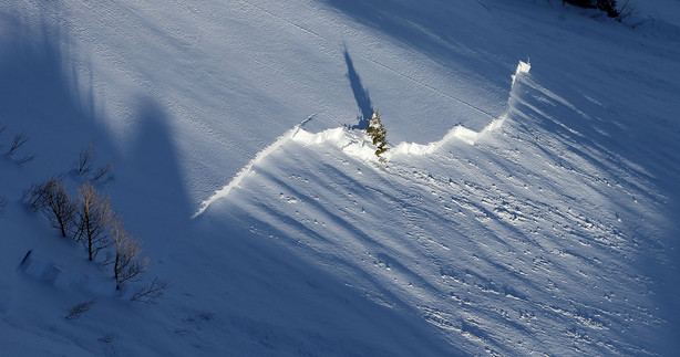 snowmobiler avalanche...