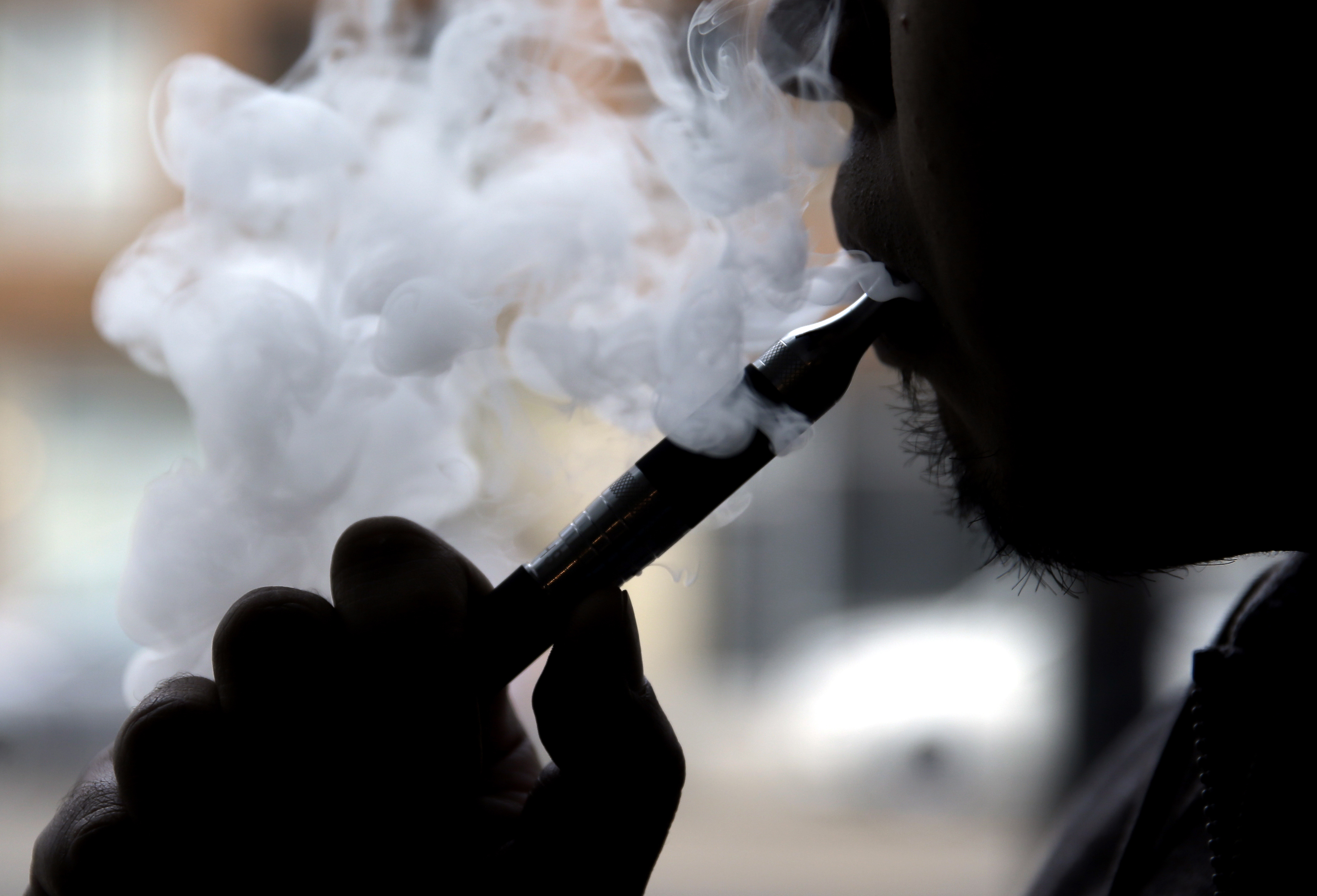 Judge termporarily overturns Utah's ban on flavored vapes - KSLNewsRadio
