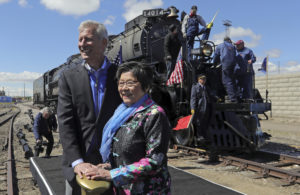chinese railroad workers golden spike