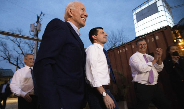 Democratic presidential primary candidate, former Vice President Joe Biden, center left, participat...