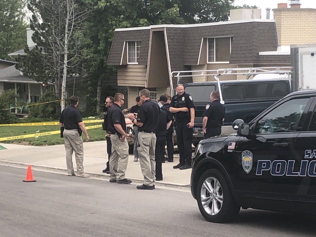 Police searching for suspect after fatal shooting of Sandy teen ...