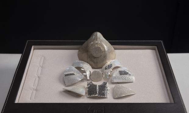gold coronavirus mask...
