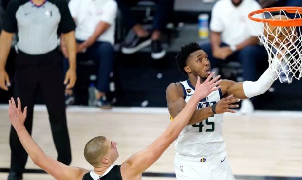 Utah Jazz fans and sports bar owners adjusting to unusual NBA playoffs schedule...