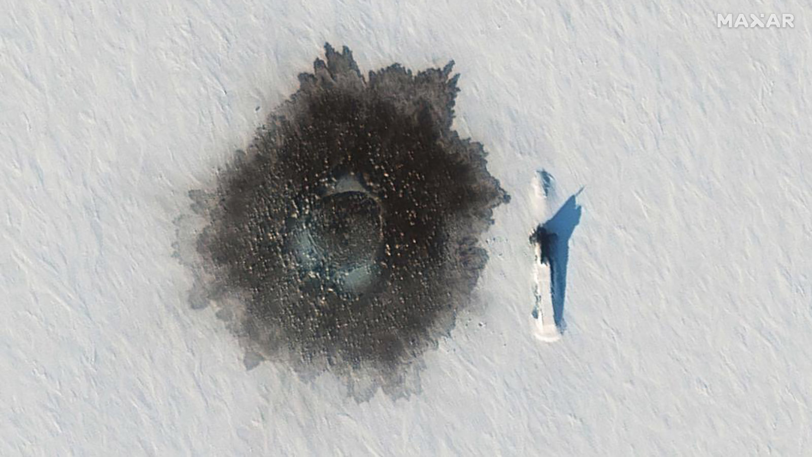 Satellite images show huge Russian military buildup in the Arctic ...