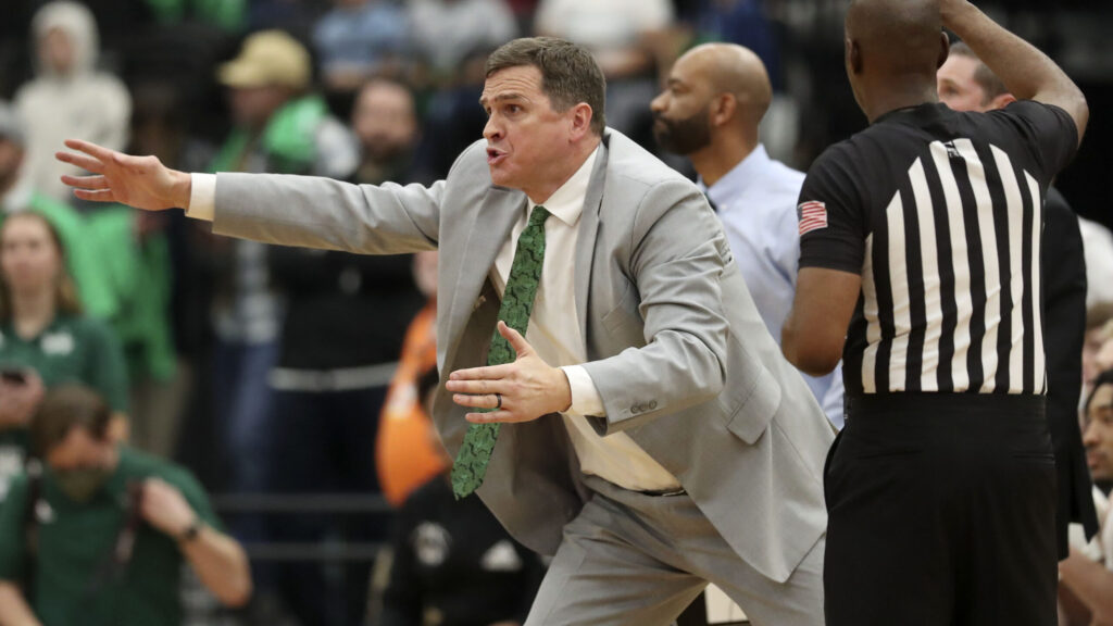 Utah Valley University men's basketball team has a winning culture ...
