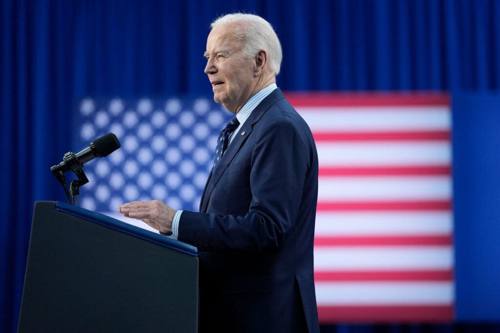 Biden to forgive $7.4 billion more in student loan debt for 277,000 ...