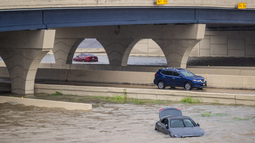 As hurricane Beryl impacts Texas, Utah Red Cross volunteers help